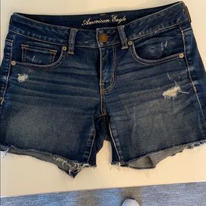 American Eagle women’s size 6 denim shorts